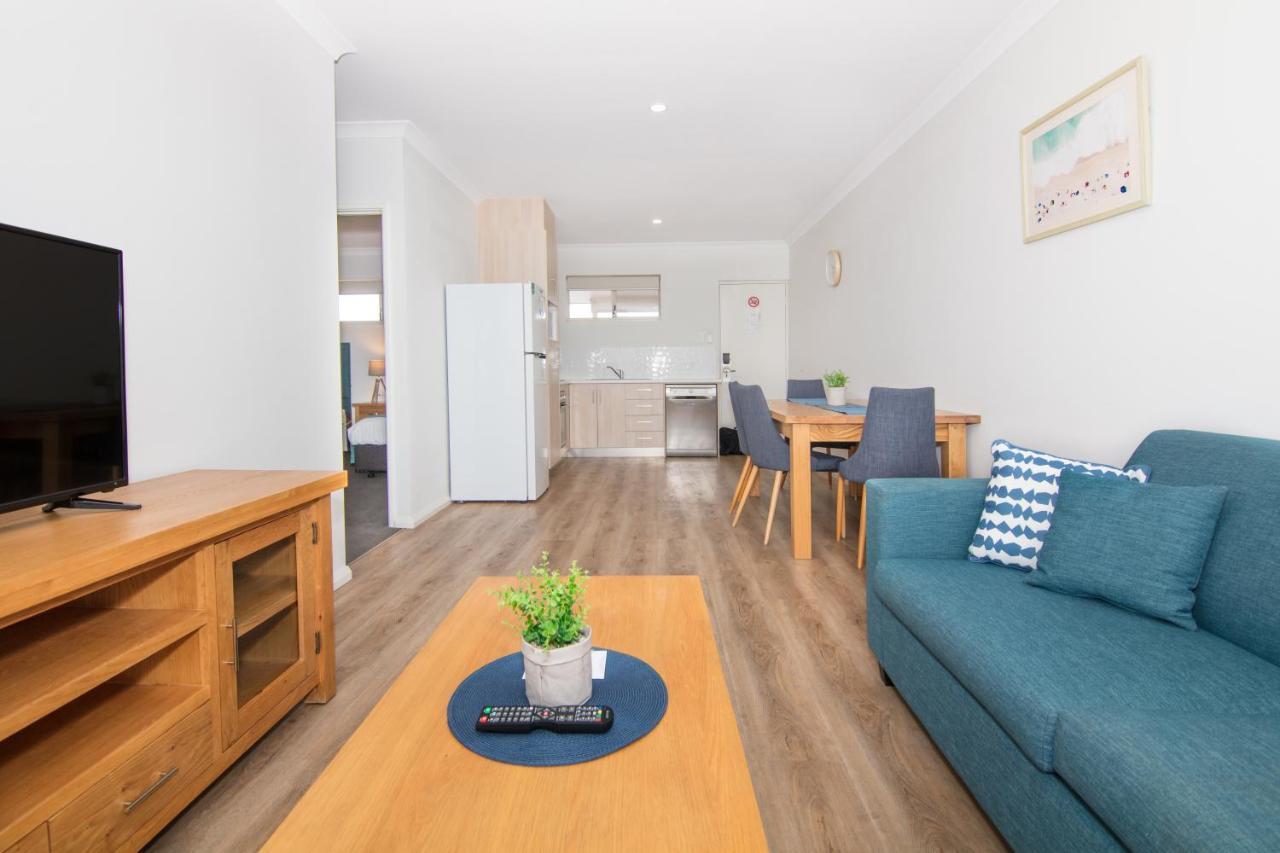 Jurien Bay Motel Apartments Esterno foto