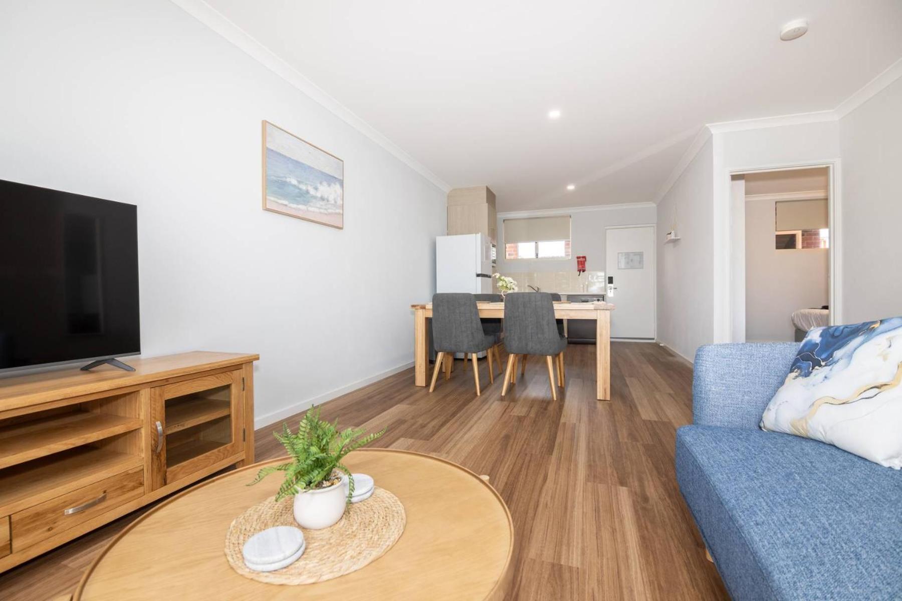 Jurien Bay Motel Apartments Esterno foto